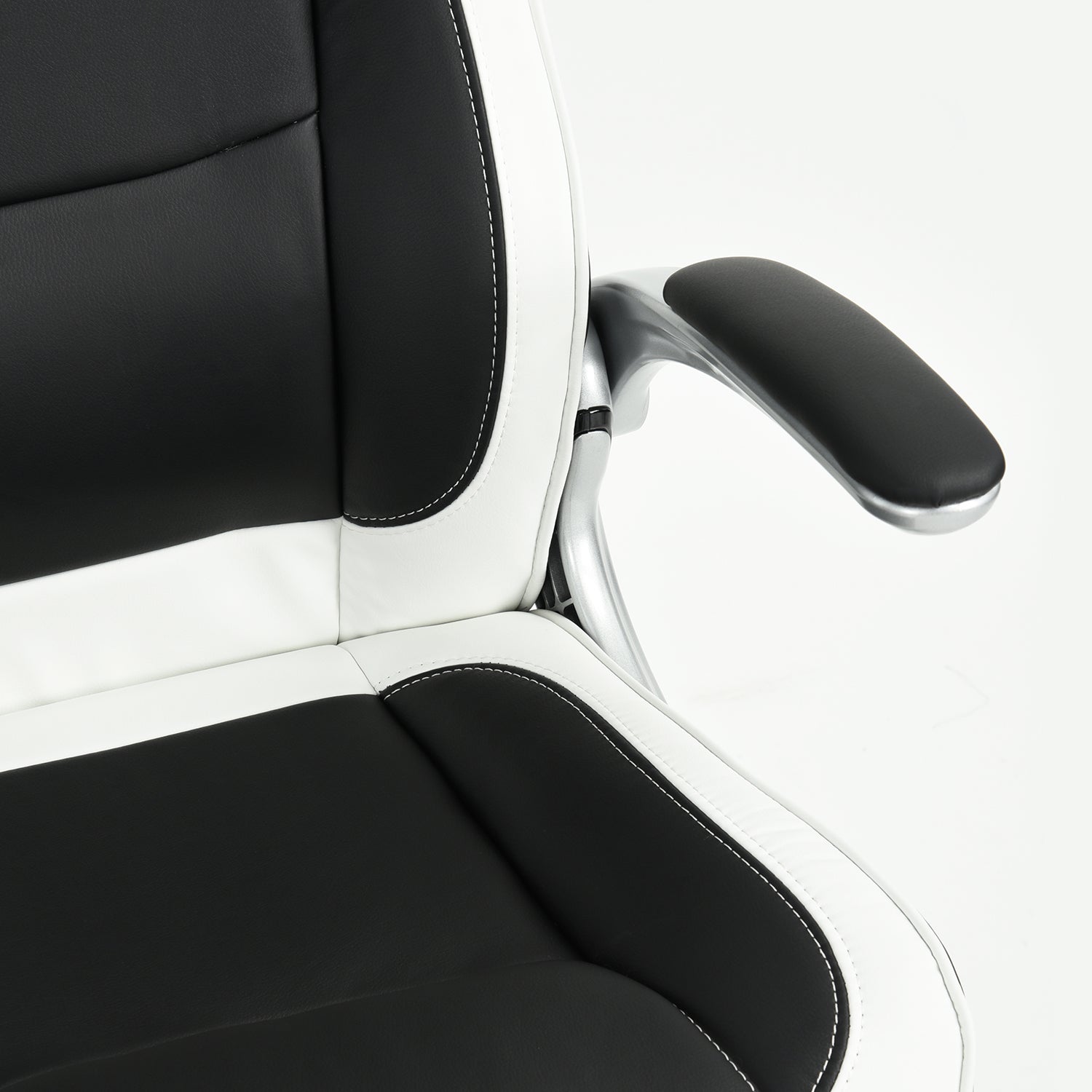 Anniston Game Chair