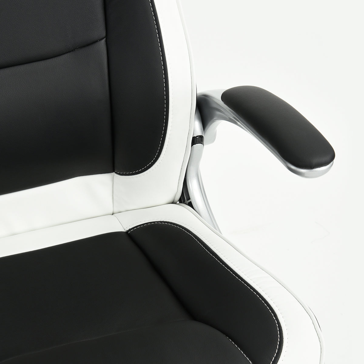 Anniston Game Chair