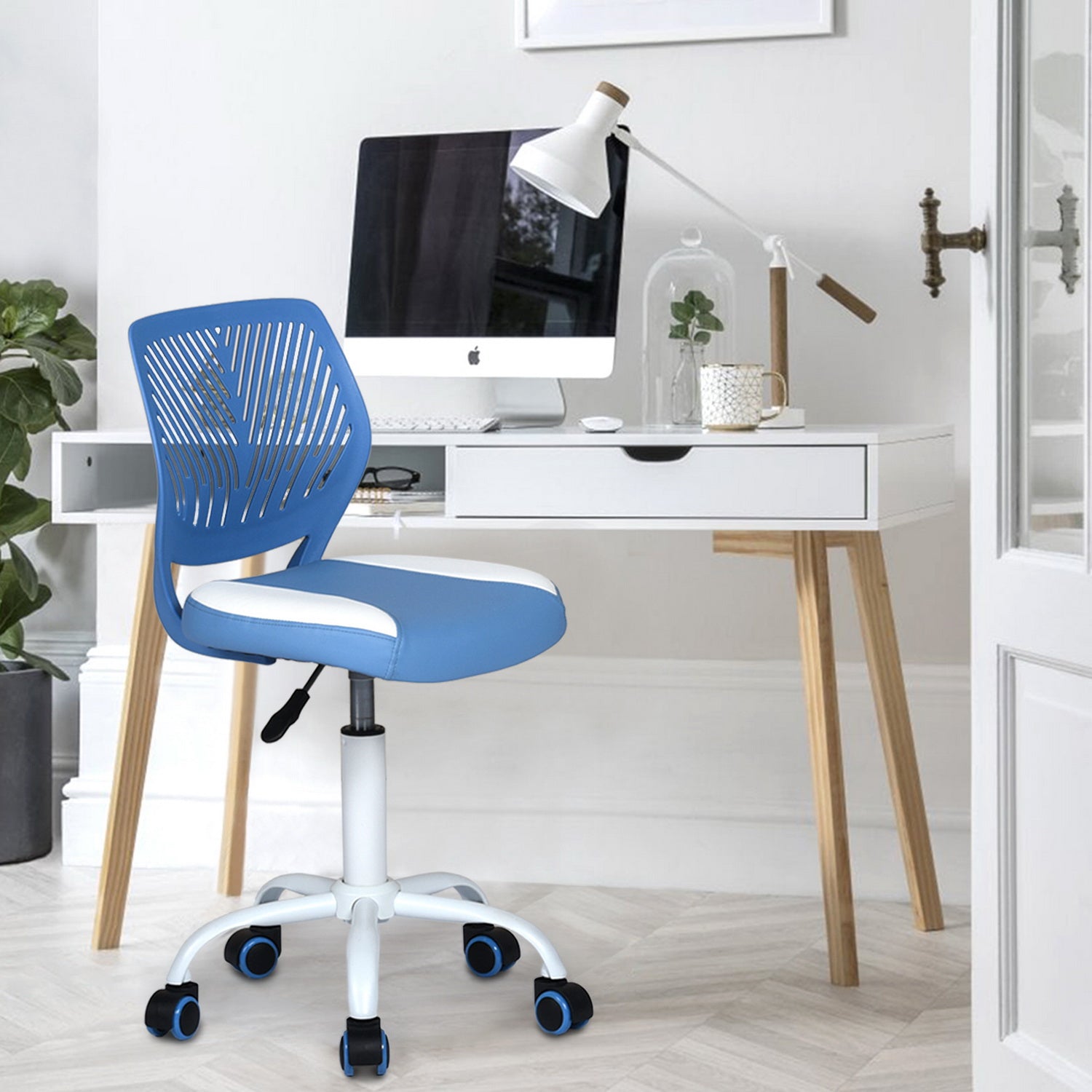 Carnation Triple World Office Chairs