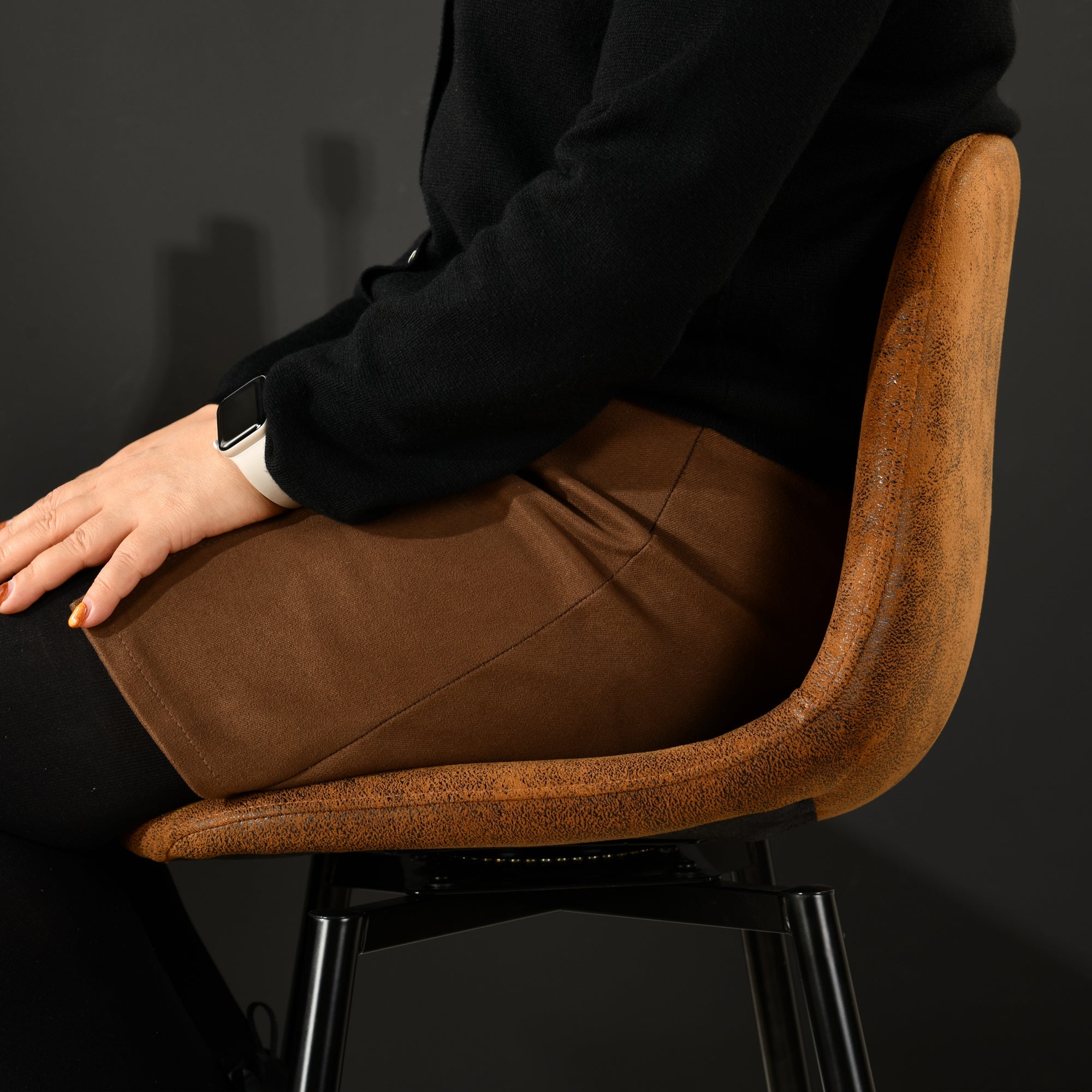 CHARLTON COUNTER SUEDE BROWN BLACK LEG 2PCS – Dark brown Barstool