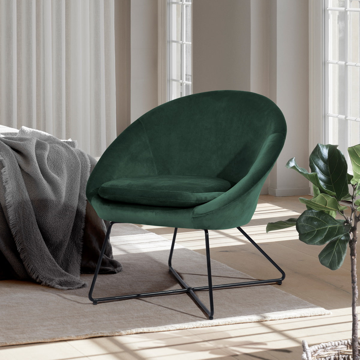 Doumbia Accent Chair