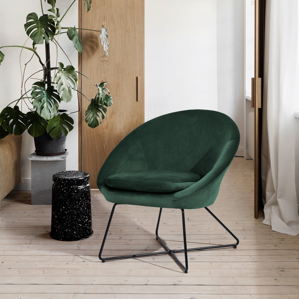 Doumbia Accent Chair