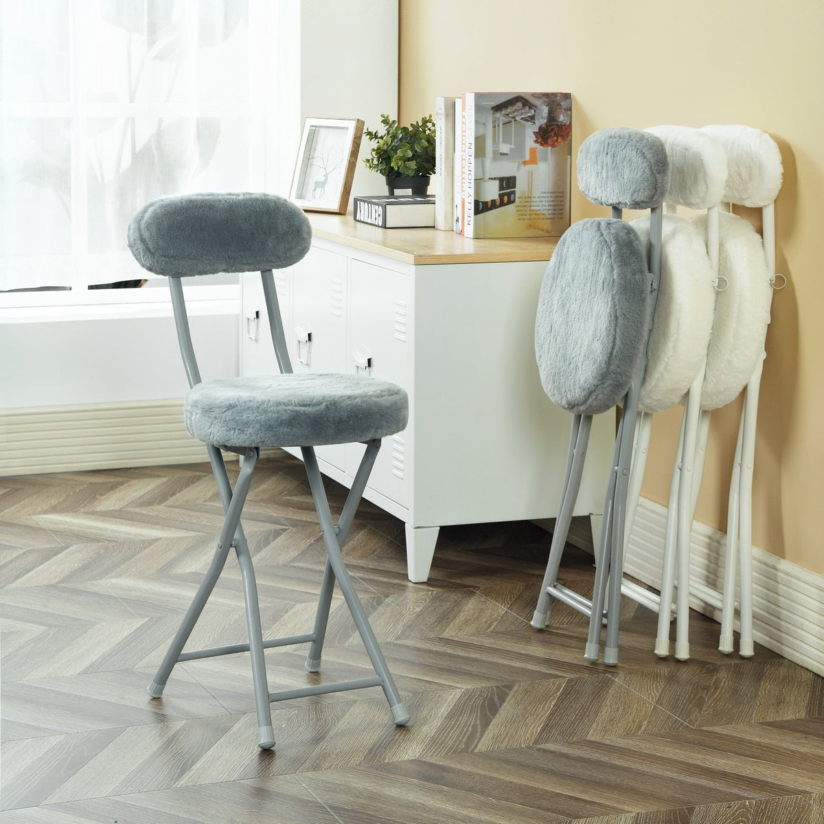 Ernst Plush Folding Chair