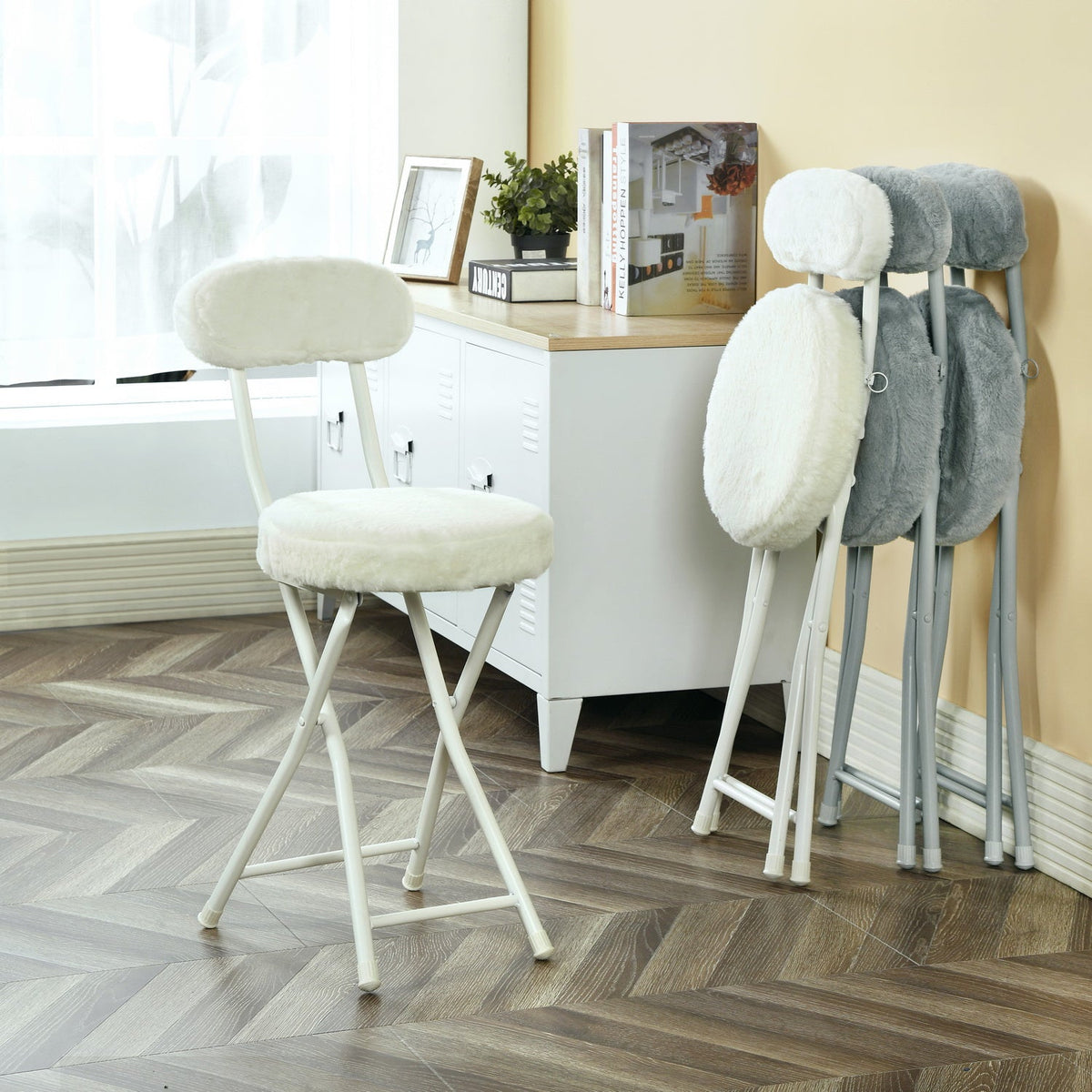 Ernst Plush Folding Chair