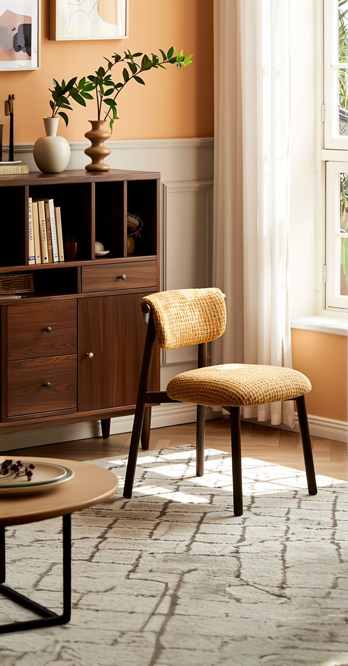 Modern Minimalist Chair, Sleek Design - KORAQ