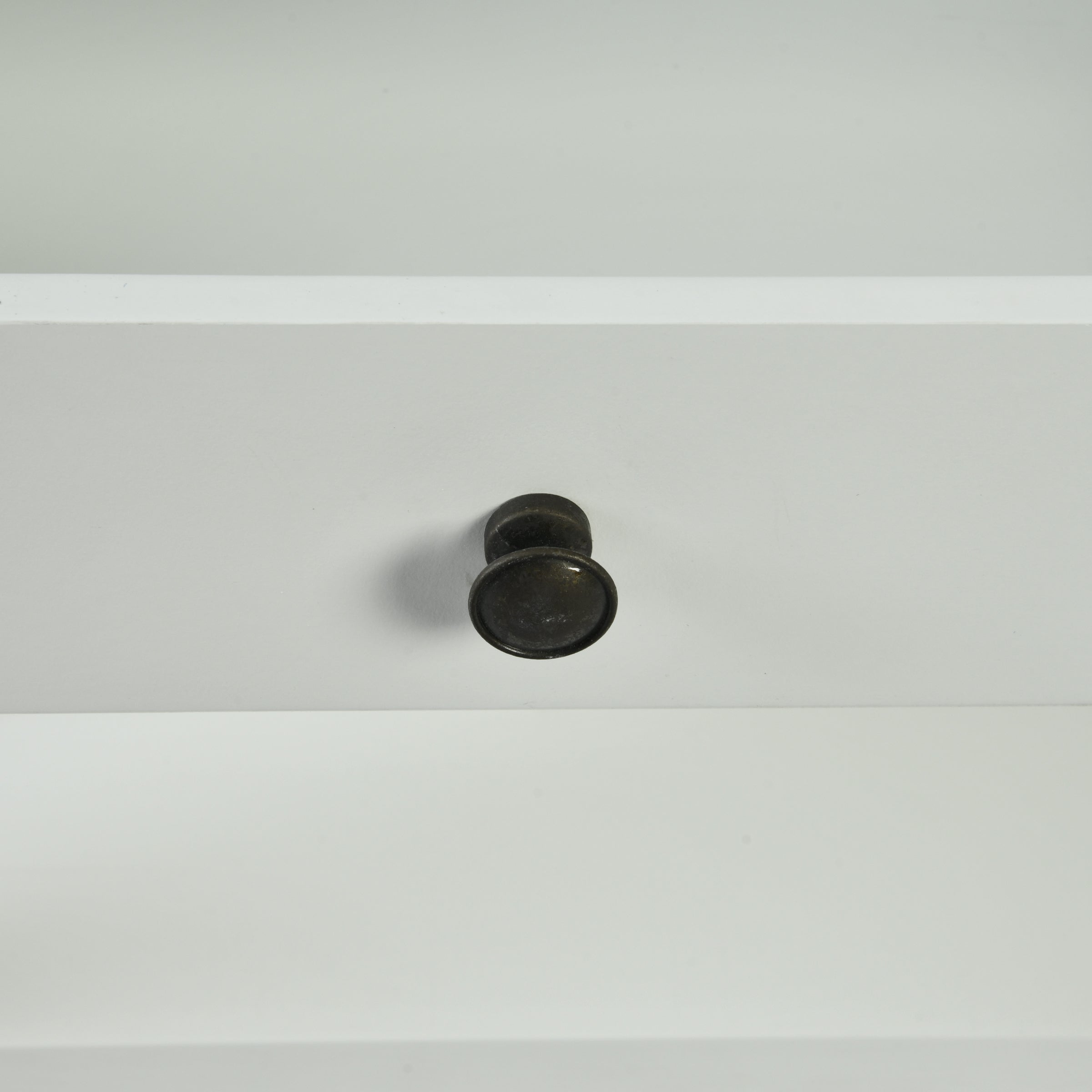 Elegant White Coffee Table with Glass Top and Drawer – XENO