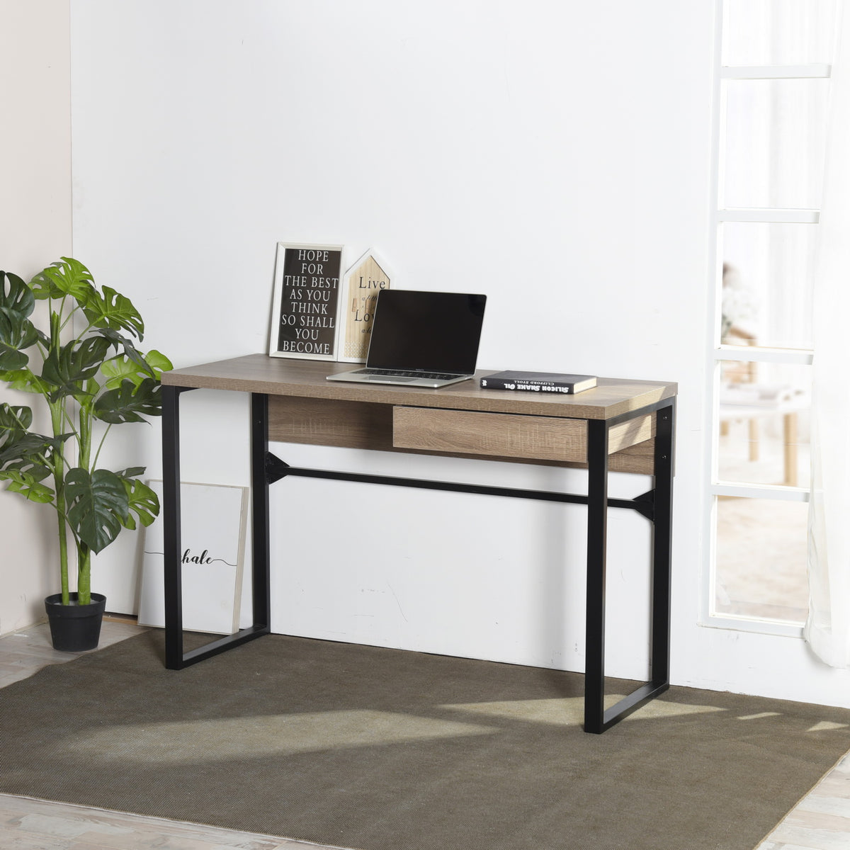 Yedda Computer Desk