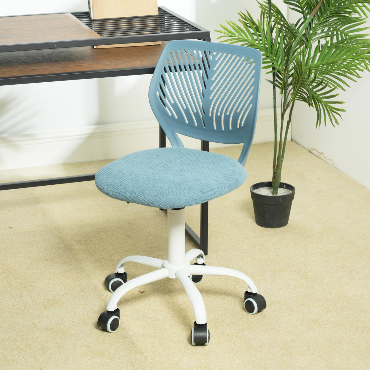 Carnation Curio Blue Office Chairs