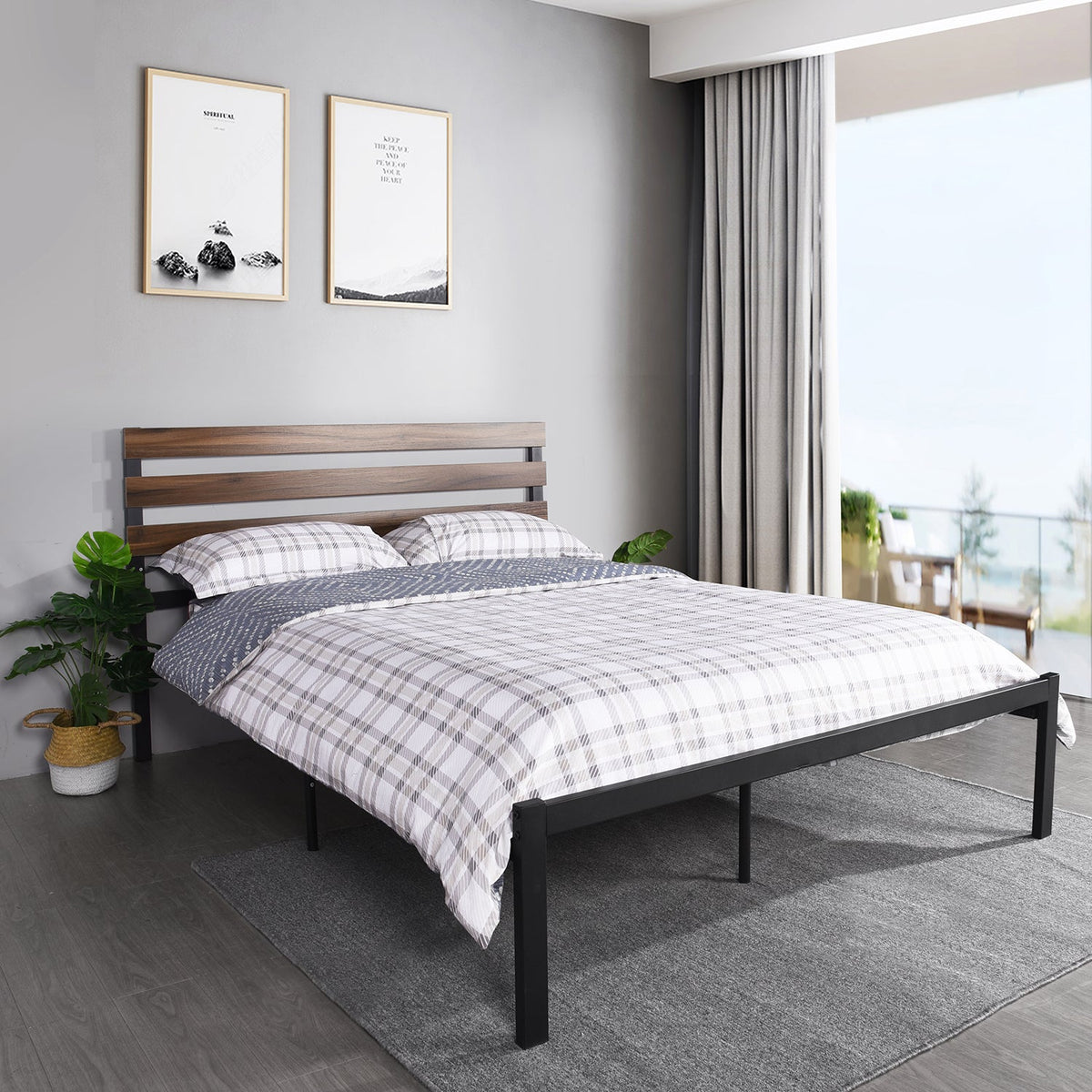 Pesin Queen Size Bedframe
