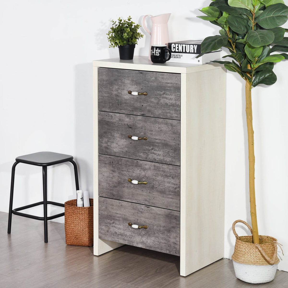Stuani Side Table Four Doors