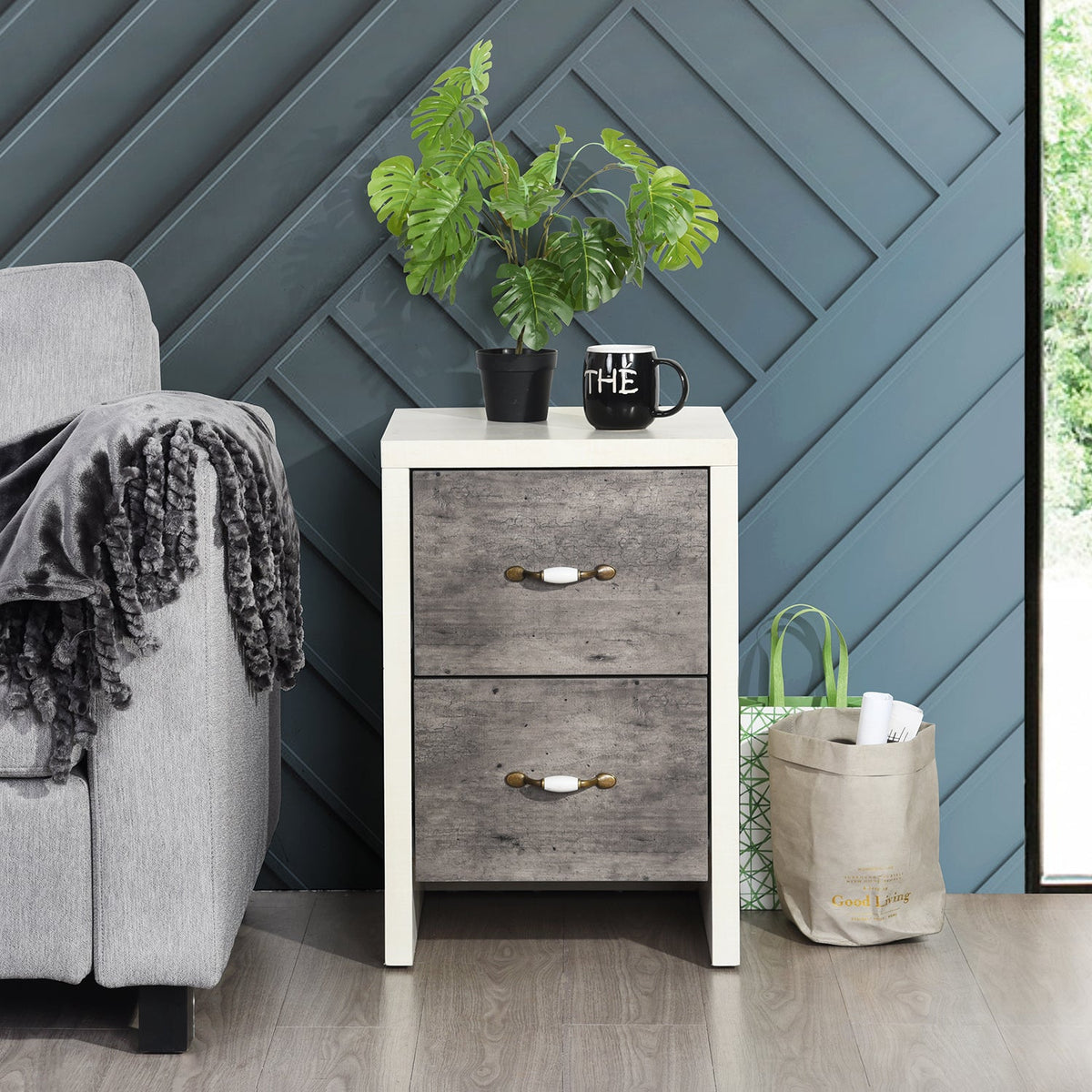 Stuani Side Table