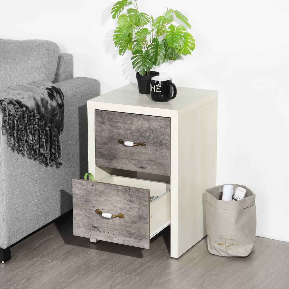 Stuani Side Table